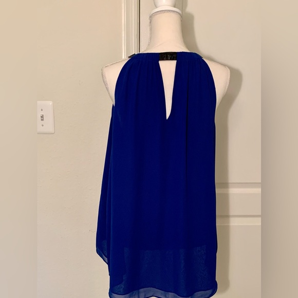 Vince Camuto Flowy Halter Top - Picture 2 of 5